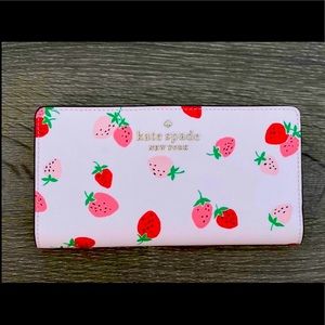 Kate Spade Wild Strawberries Lg Slim Bifold Wallet